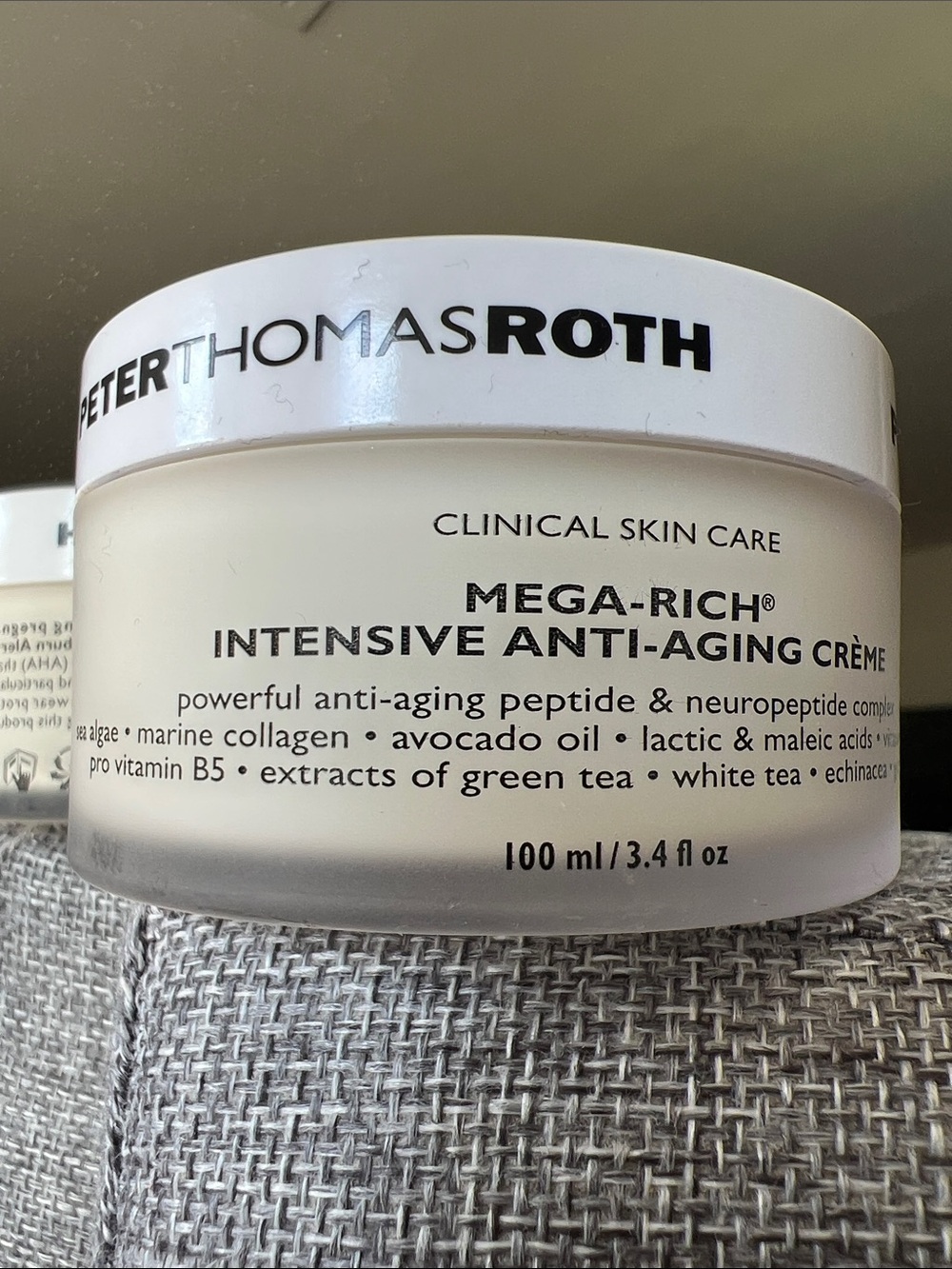 Peter Thomas Roth Mega-Rich Intensive Anti-Aging Crème — white